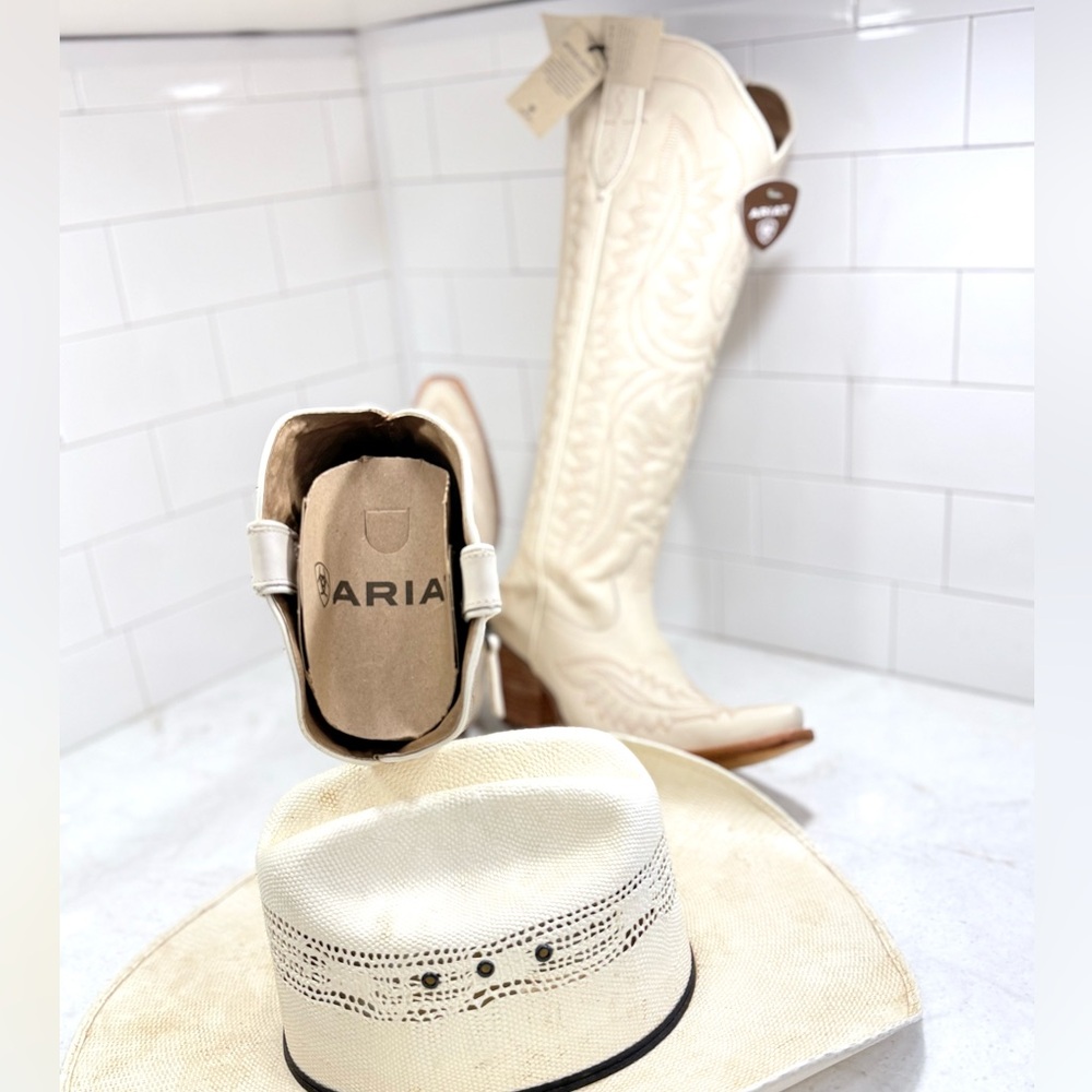 Ariat Casanova Western Boots - Picture 8 of 15